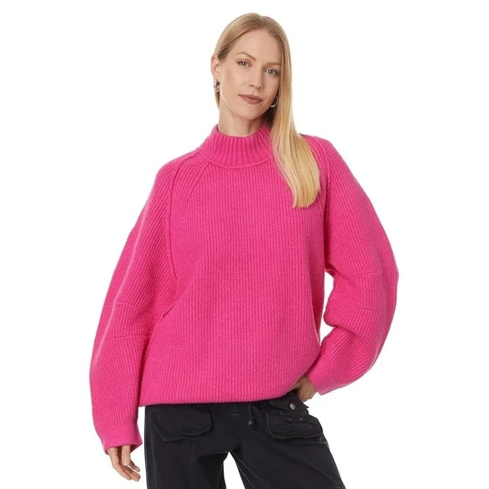 Free People Sunbeam Knit Oversized Mockneck Sweater Fuchsia Pink‎ Sz M Chunky